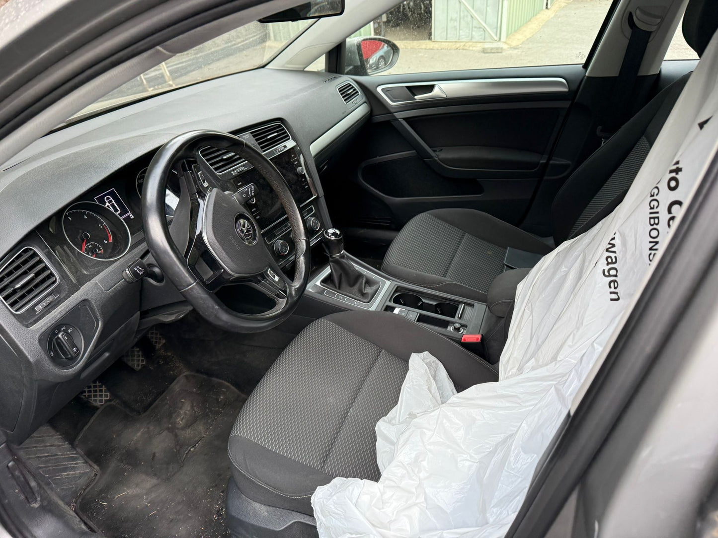 VOLKSWAGEN - GOLF VARIANT (2018 - km 214.000 - Diesel)