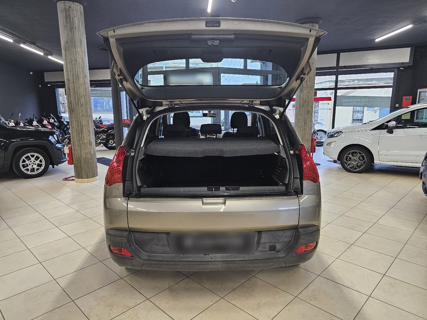 PEUGEOT - 3008 (2013 - km 175.500 - Diesel)
