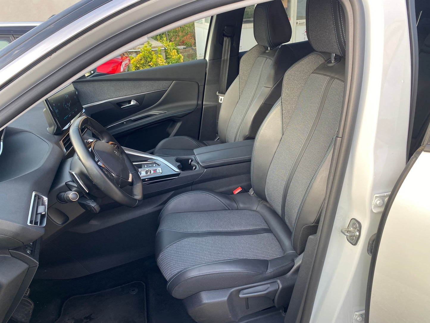 PEUGEOT - 3008 (2022 - 44.000 km - Ibrida)