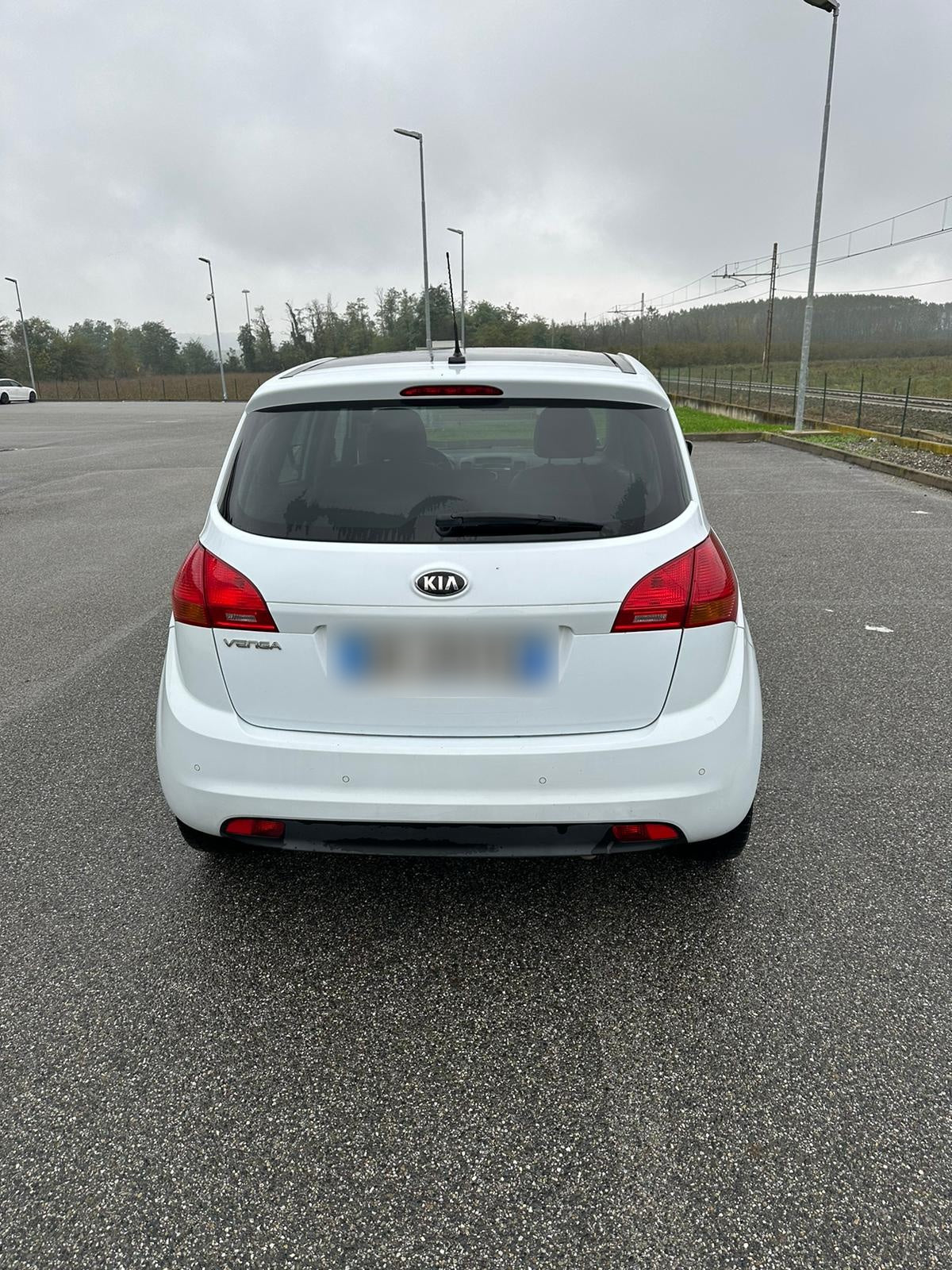 KIA - VENGA (2013 - 150.000 km - Gpl)