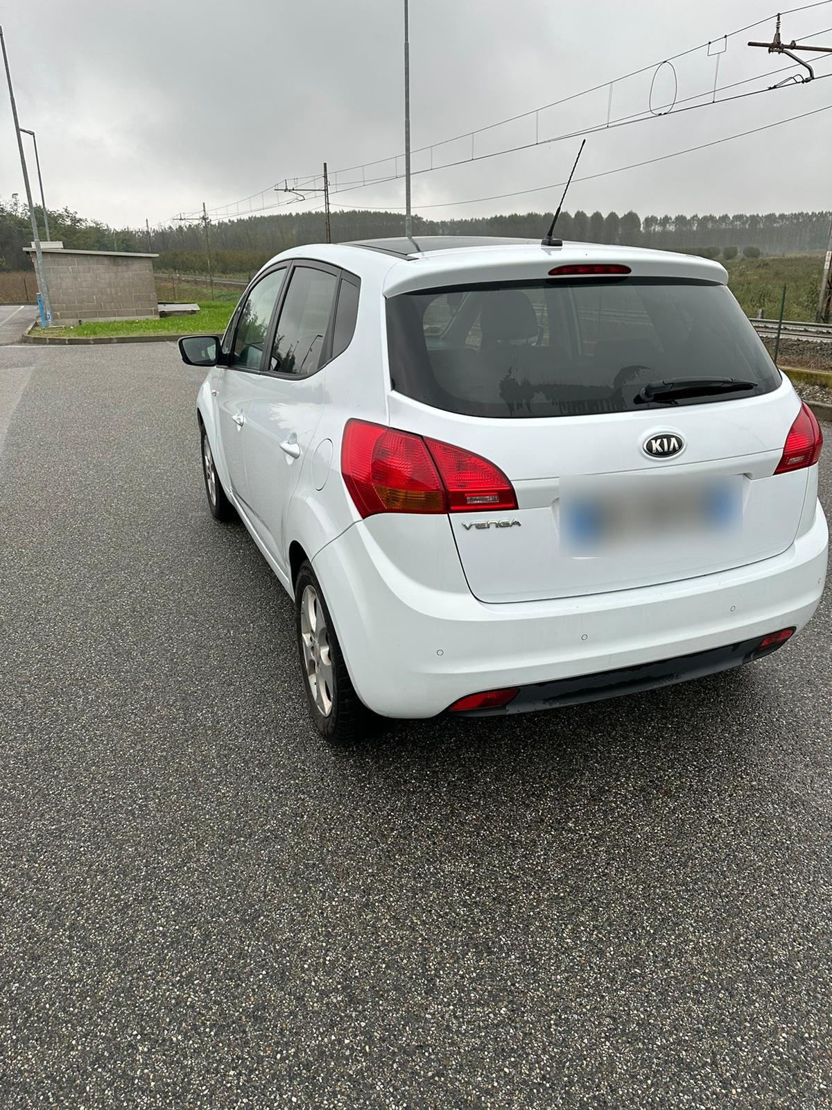 KIA - VENGA (2013 - 150.000 km - Gpl)
