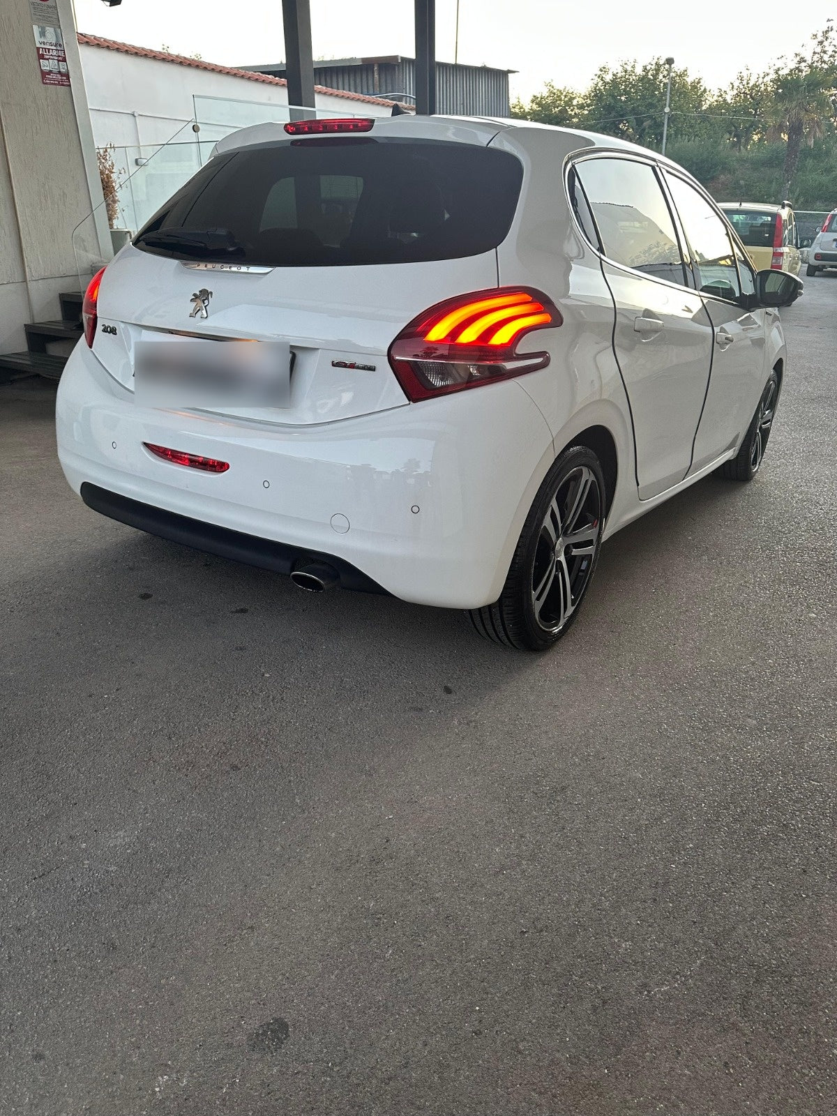 PEUGEOT - 208 (2016 - 124.000 km - Benzina)