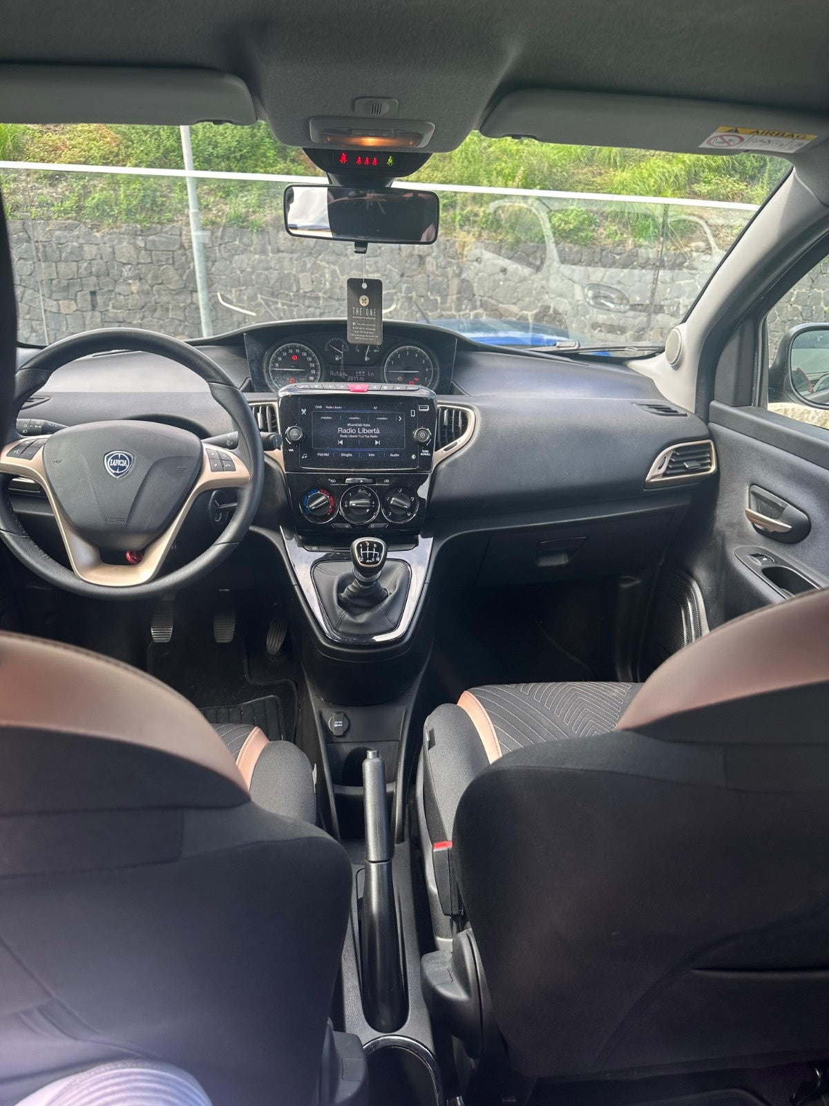 LANCIA - YPSILON (2023 - km 23.000 - Ibrida)