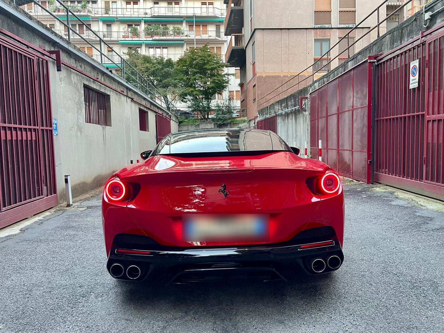 FERRARI - PORTOFINO (2019 - km 51.000 - Benzina)