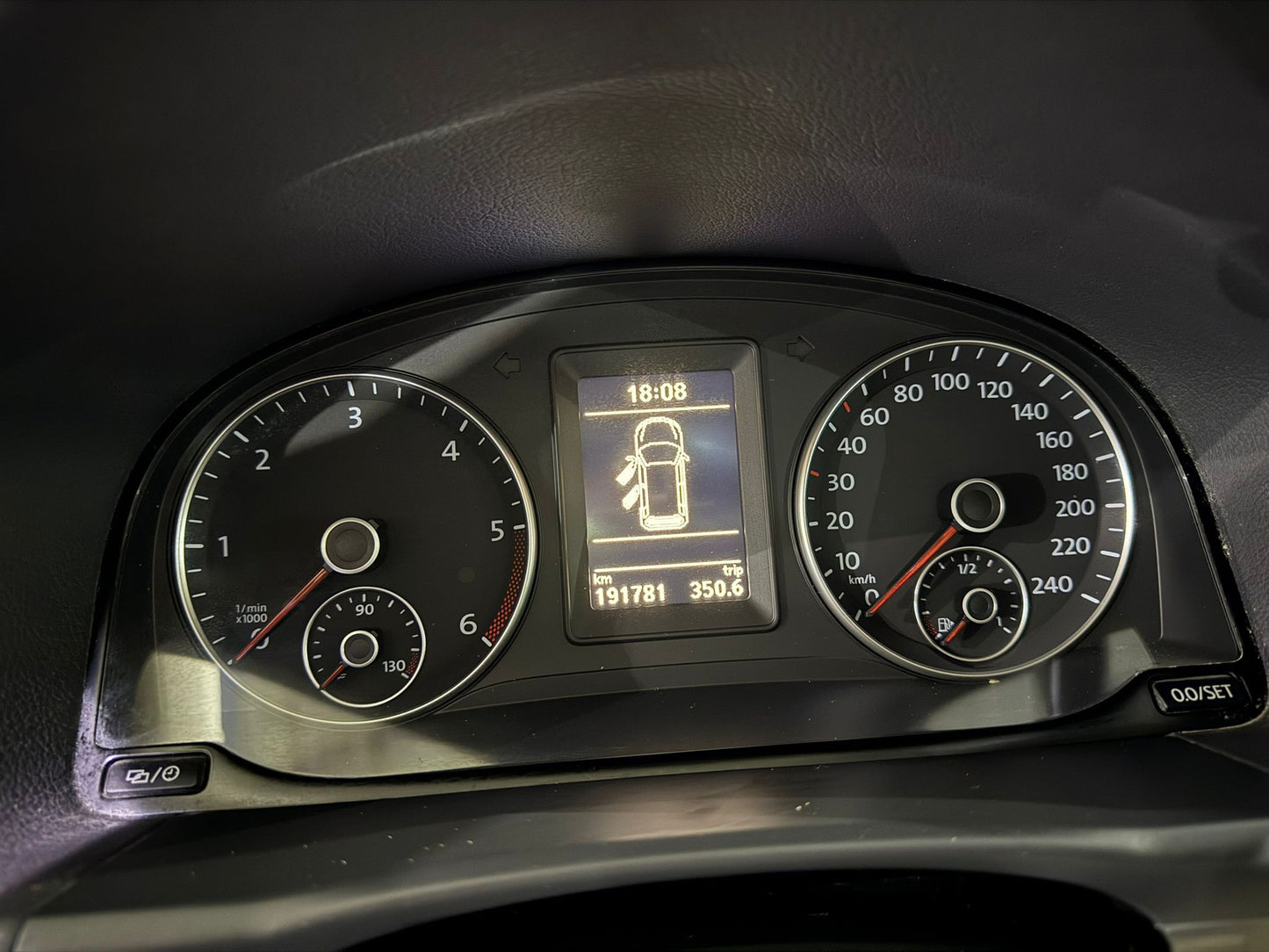 VOLKSWAGEN - TOURAN (2012 - km 190.000 - Diesel)