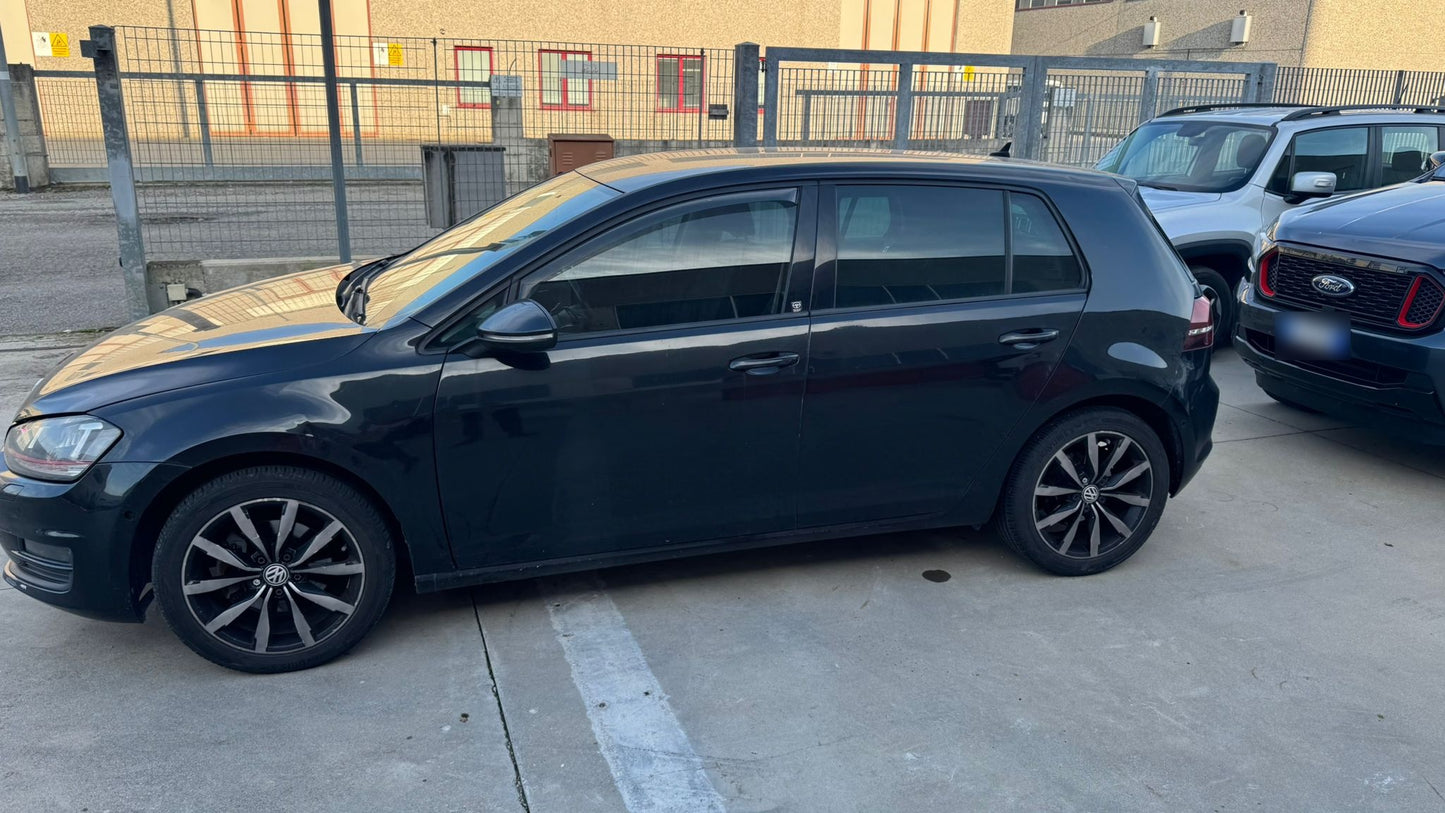 VOLKSWAGEN - GOLF (2014 - km 150.000 - Diesel)