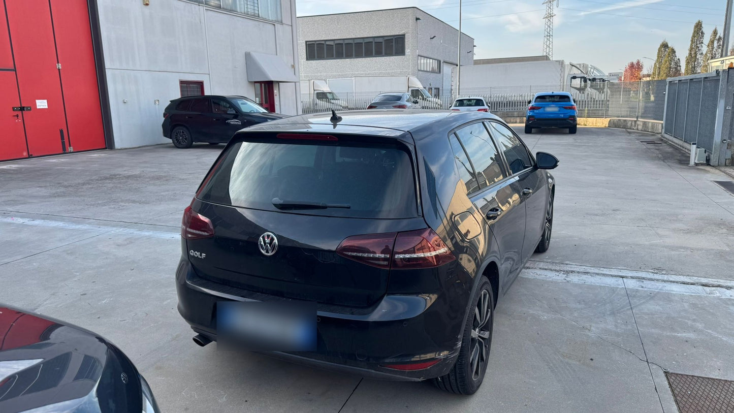 VOLKSWAGEN - GOLF (2014 - km 150.000 - Diesel)