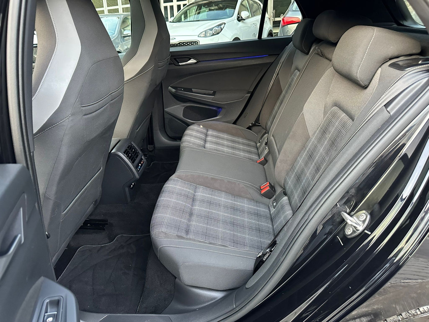 VOLKSWAGEN - GOLF (2020 - km 110.000 - Diesel)