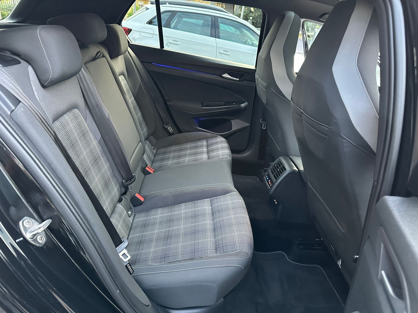 VOLKSWAGEN - GOLF (2020 - km 110.000 - Diesel)