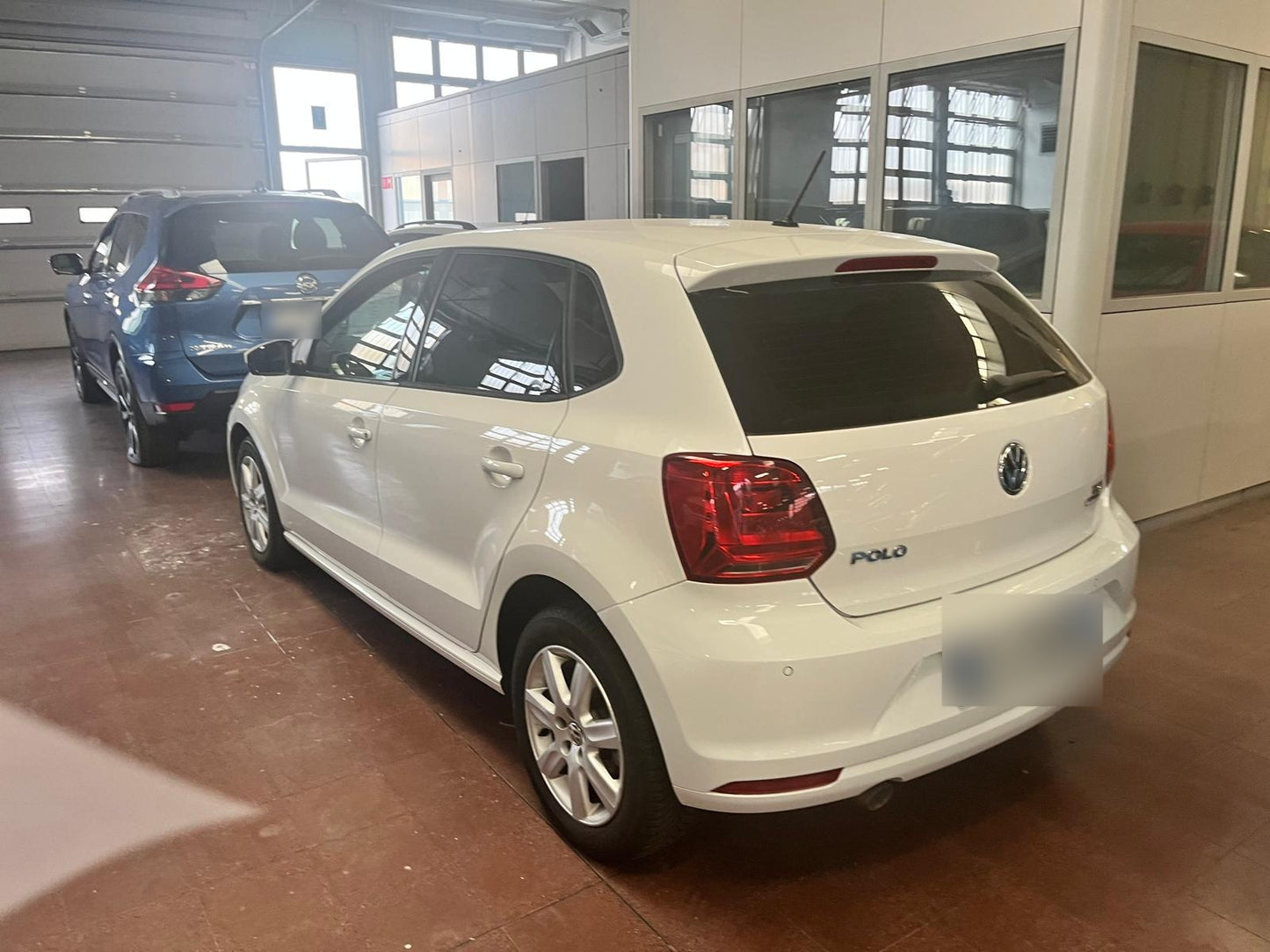 VOLKSWAGEN - POLO (2016 - km 97.696 - Diesel)
