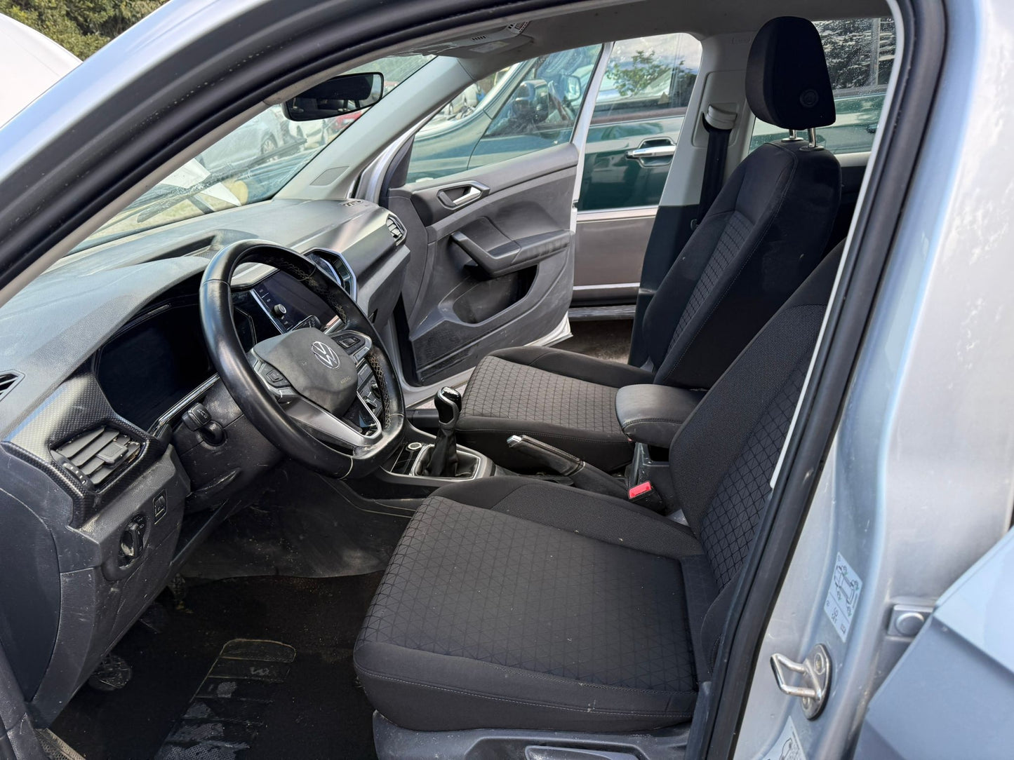 VOLKSWAGEN - T-CROSS (2022 - km 22.000 - Benzina)