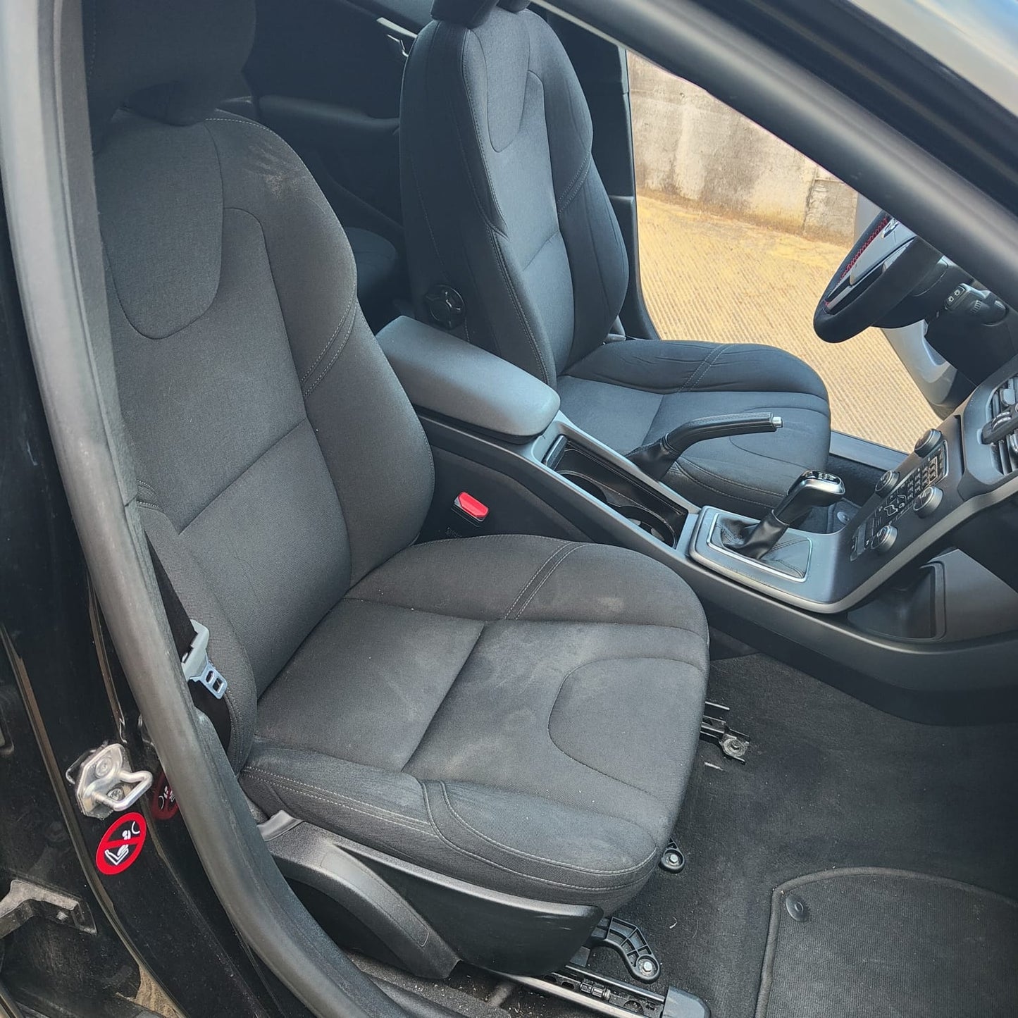 VOLVO - V40 (2018 - km 130.000 - Diesel)