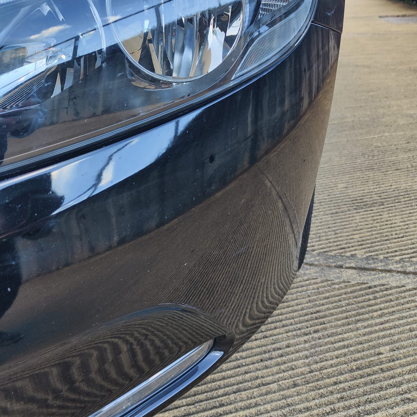 VOLVO - V40 (2018 - km 130.000 - Diesel)
