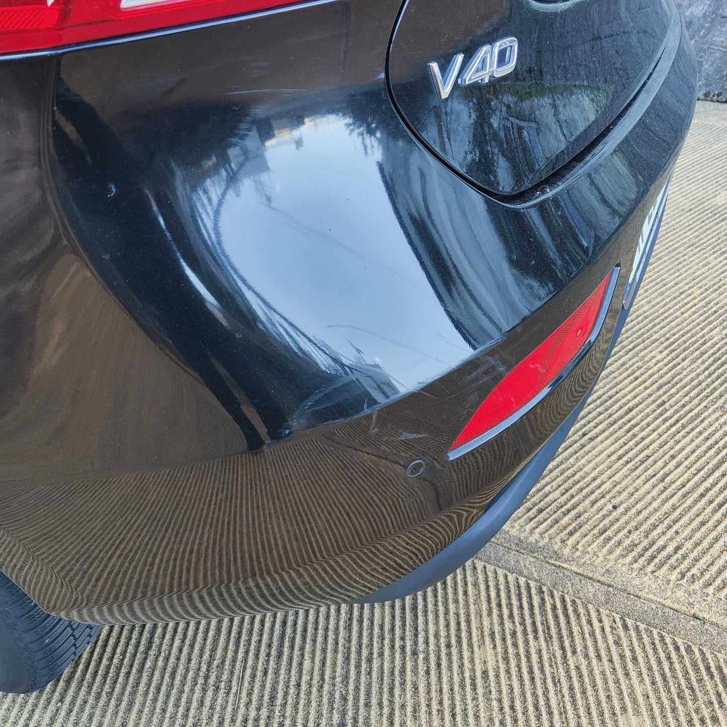VOLVO - V40 (2018 - km 130.000 - Diesel)