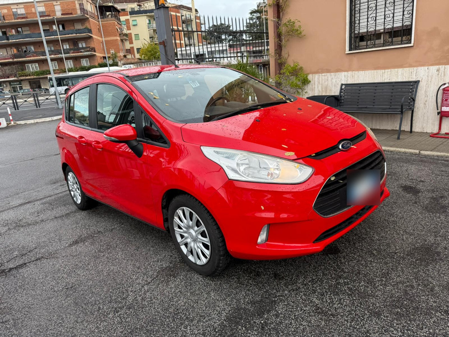 FORD - B-MAX (2017 - km 77.000 - Gpl)