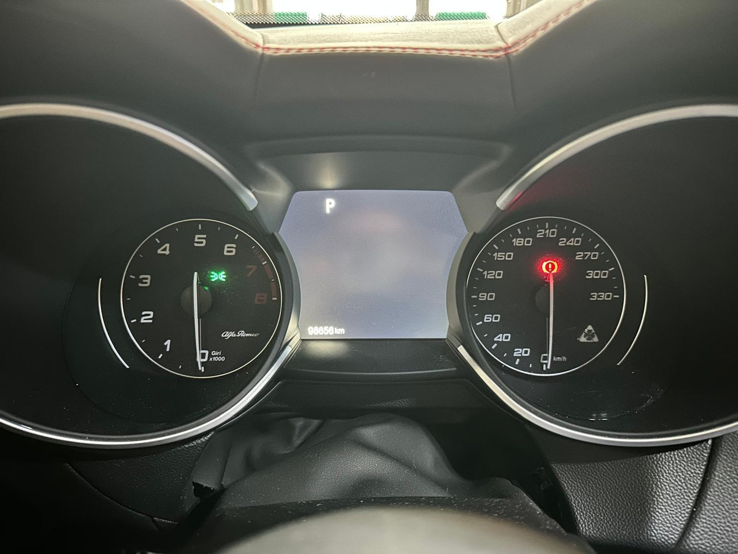 ALFA ROMEO - STELVIO (2019 - 98.000 km - Benzina)
