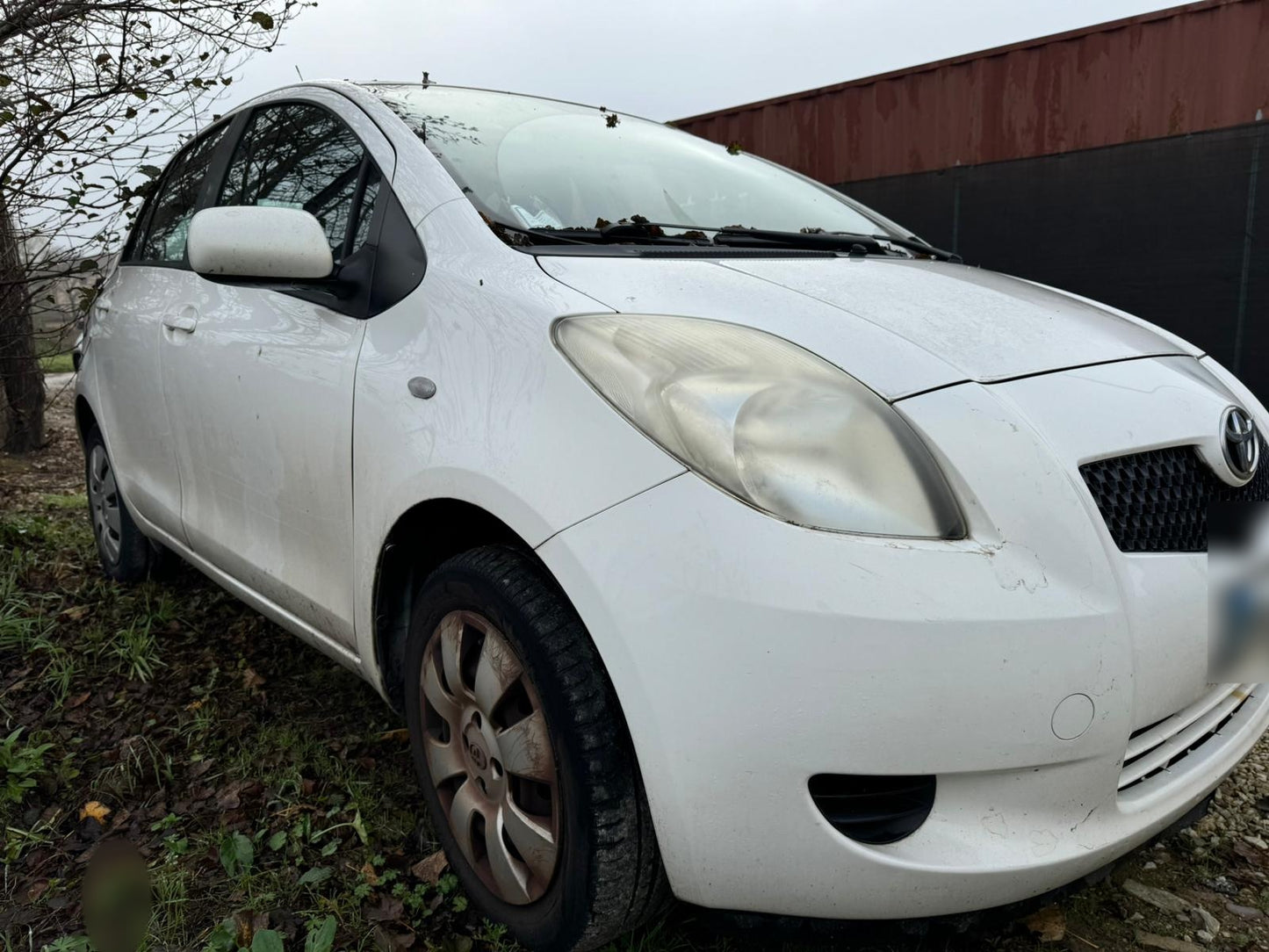 TOYOTA - YARIS (2009 - km 200.000 - Benzina)