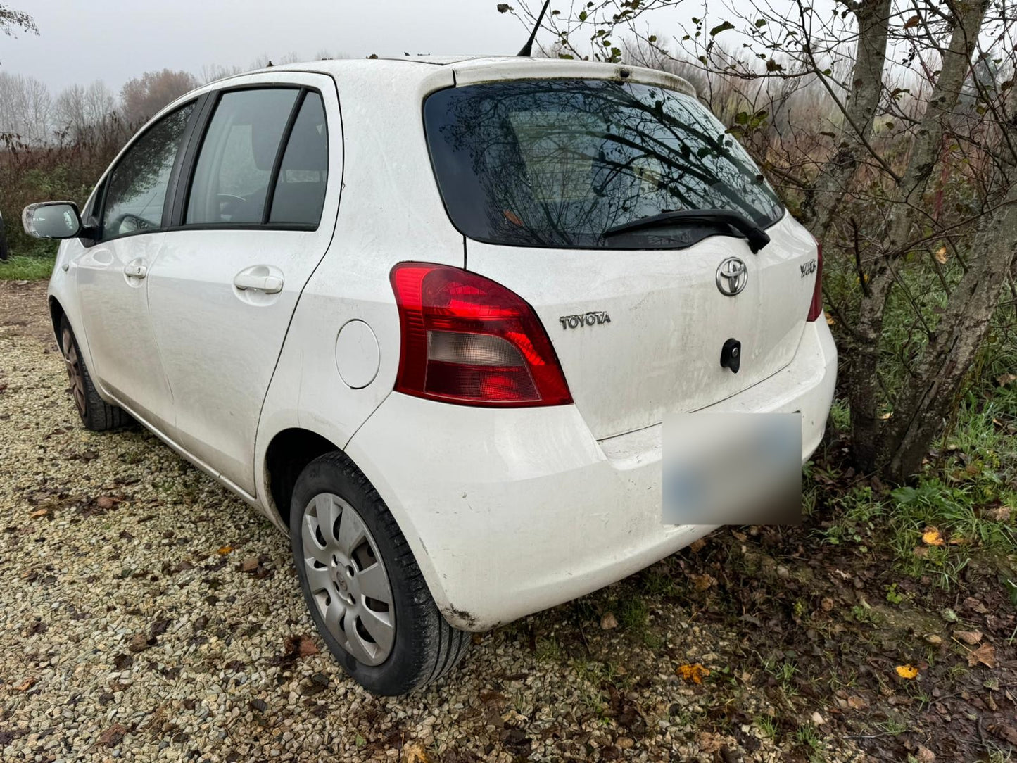 TOYOTA - YARIS (2009 - km 200.000 - Benzina)