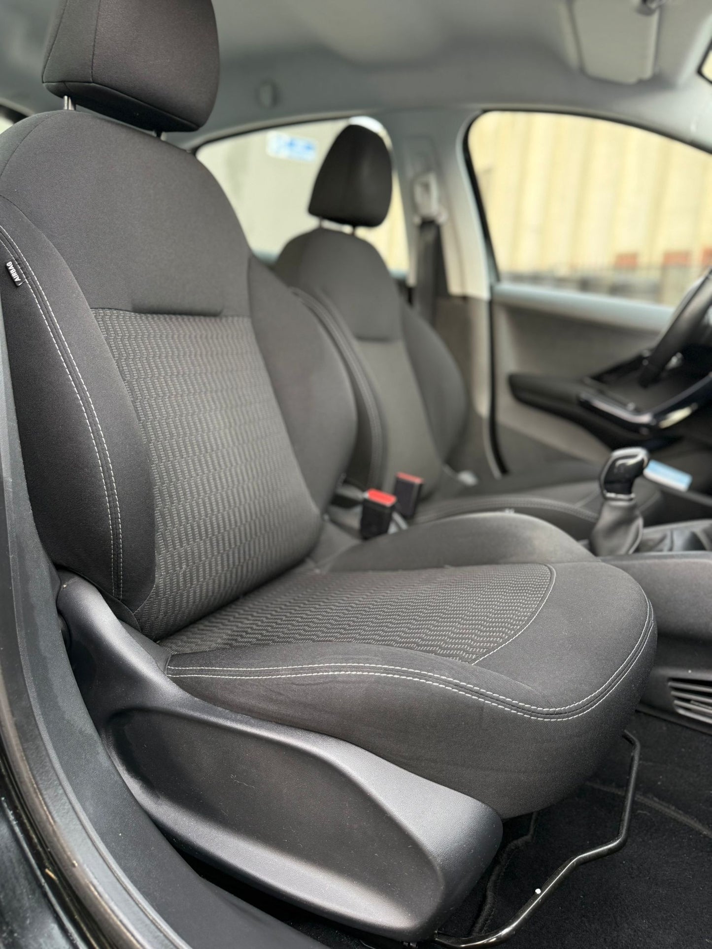 PEUGEOT - 208 (2019 - km 170.000 - Diesel)