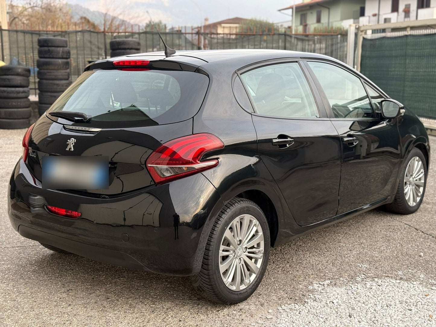 PEUGEOT - 208 (2019 - km 170.000 - Diesel)