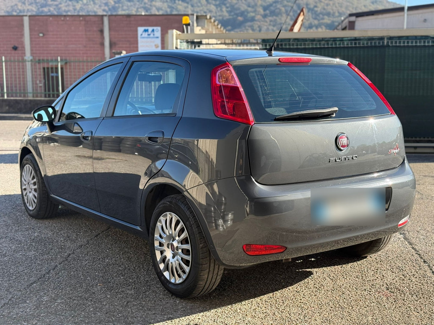 FIAT - PUNTO (2015 - km 130.000- Gpl)