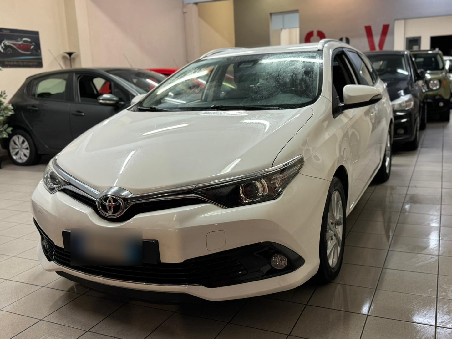 TOYOTA - AURIS (2016 - km 155.000 - Diesel)