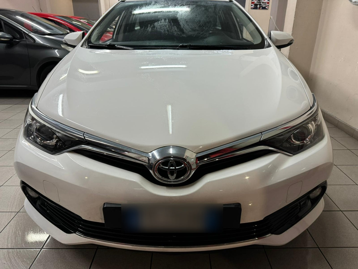 TOYOTA - AURIS (2016 - km 155.000 - Diesel)