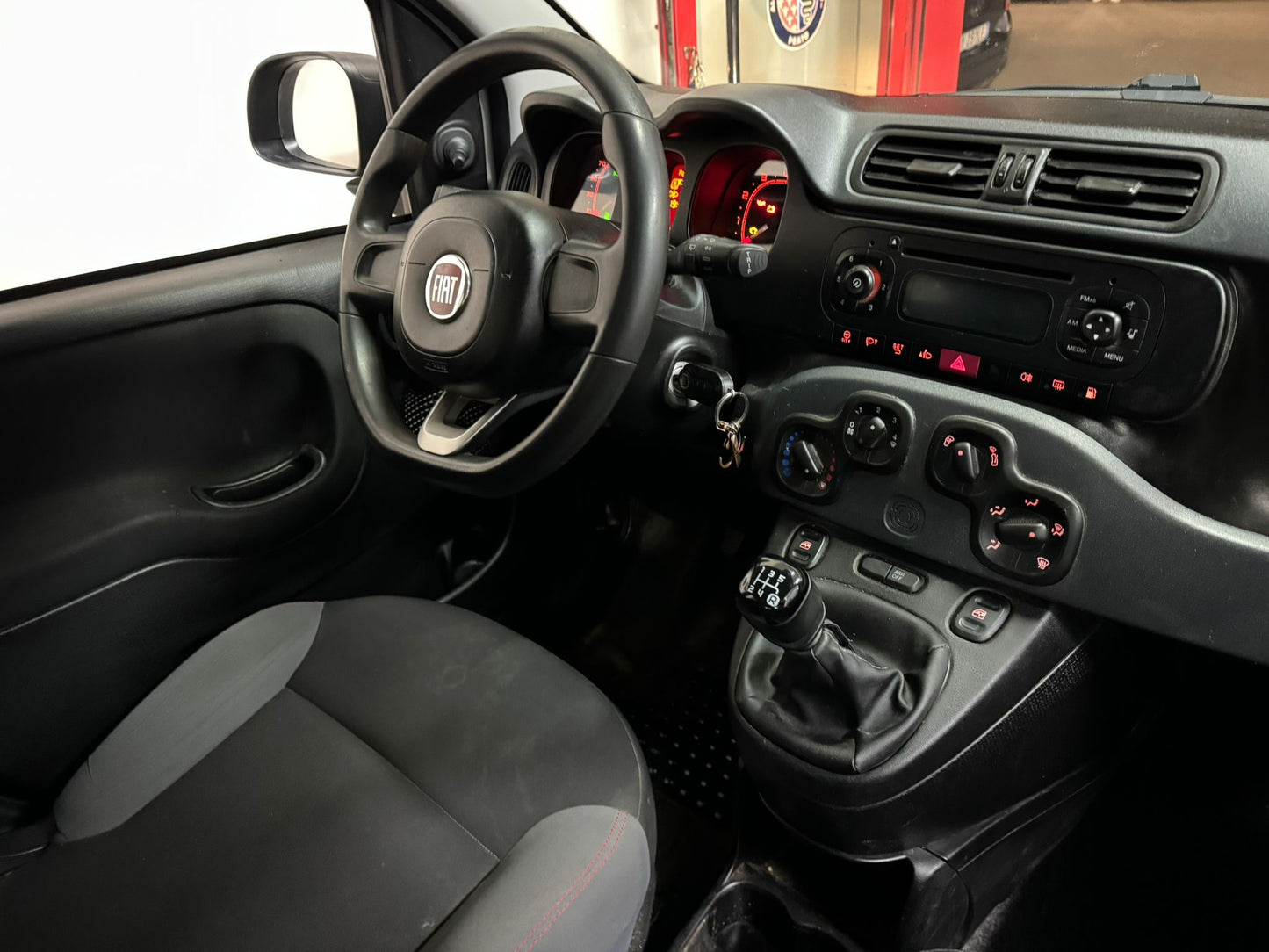 FIAT - PANDA (2016 - km 139.000 - Metano)