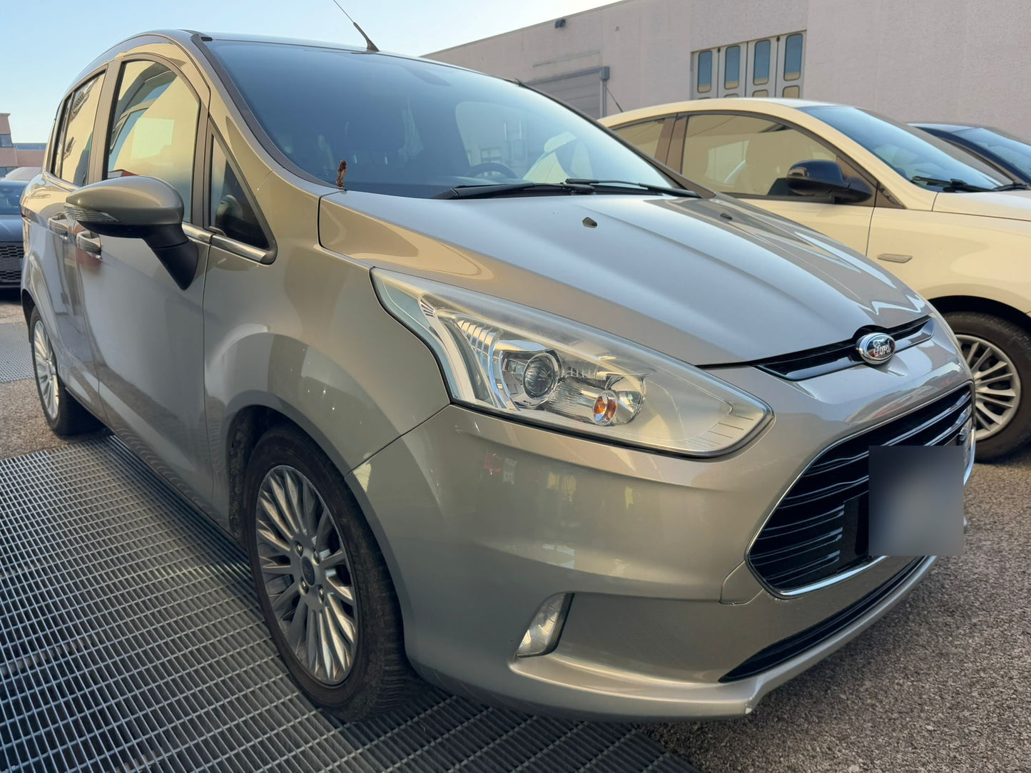 FORD - B-MAX (2012 - km 148.000 - Benzina)