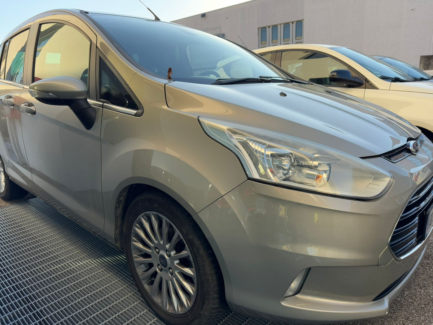 FORD - B-MAX (2012 - km 148.000 - Benzina)