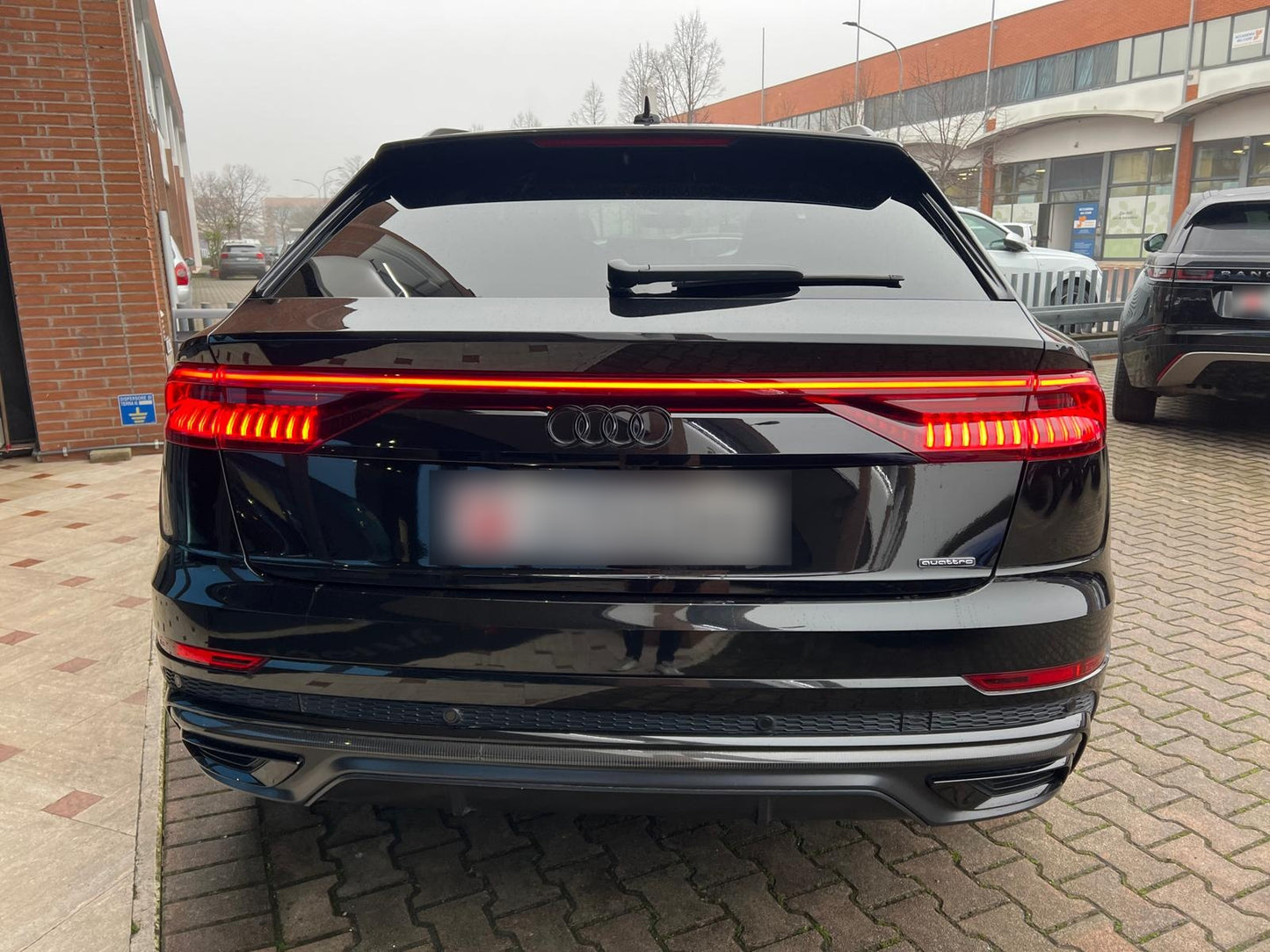 AUDI - Q8 (2023 - km 107.000 - Ibrida)