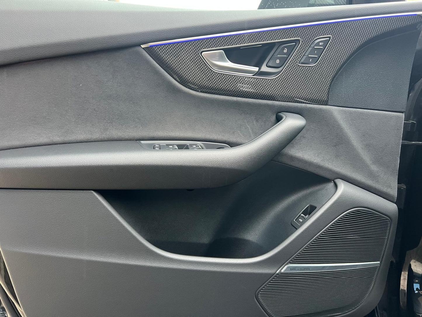 AUDI - Q8 (2023 - km 107.000 - Ibrida)