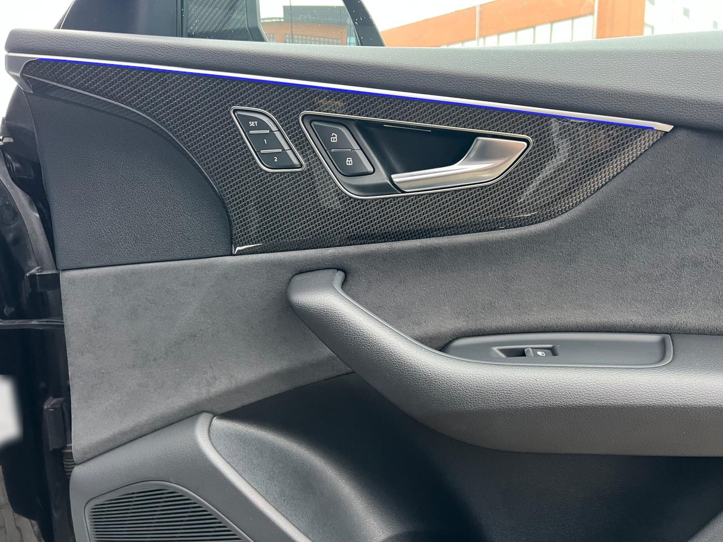 AUDI - Q8 (2023 - km 107.000 - Ibrida)