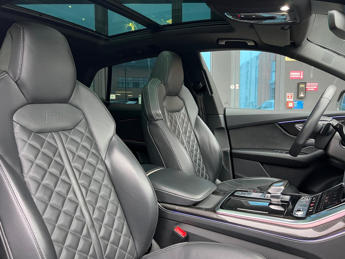 AUDI - Q8 (2023 - km 107.000 - Ibrida)