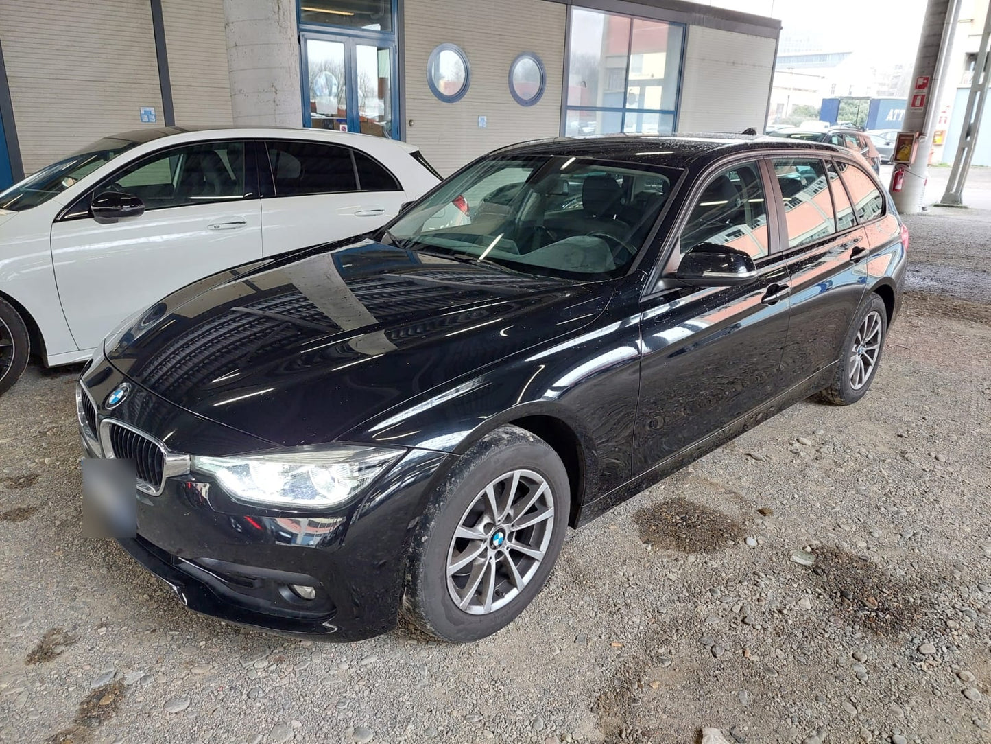 BMW - 320d (2018 - km 131.000 - Diesel)