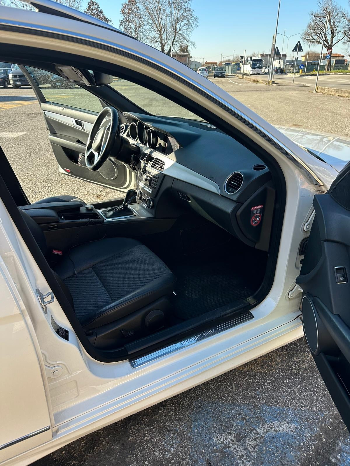 MERCEDES-BENZ - C 250 (2014 - km 194.000 - Diesel)