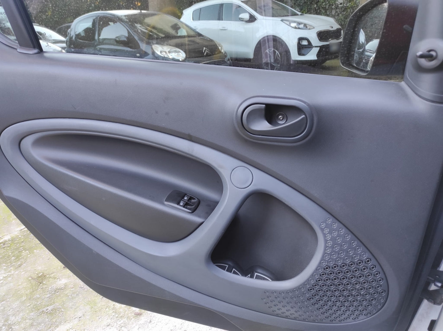 SMART - FORTWO (2016 - km 130.000 - Benzina)