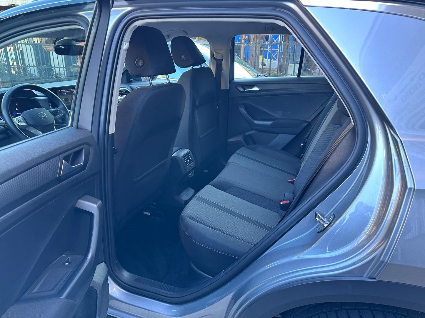VOLKSWAGEN - T-ROC (2024 - km 27.000 - Diesel)