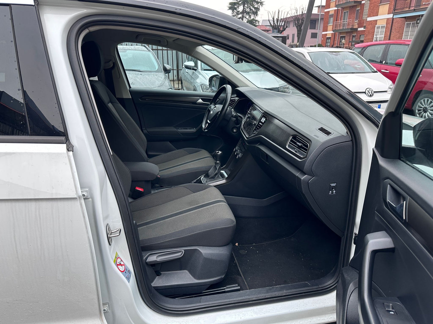 VOLKSWAGEN - T-ROC (2019 - km 81.000 - Benzina)