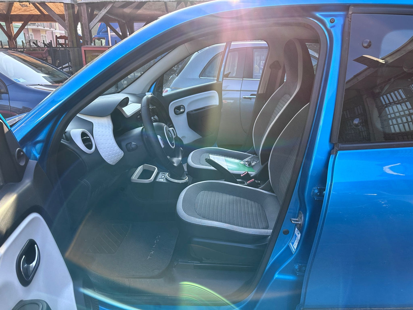RENAULT - TWINGO (2015 - km 125.000 - Benzina)