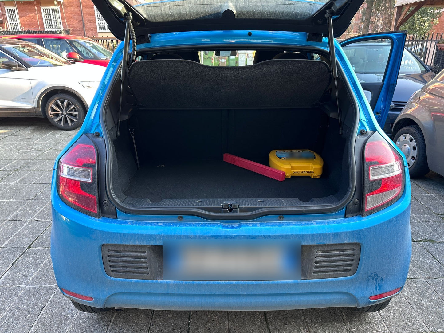 RENAULT - TWINGO (2015 - km 125.000 - Benzina)