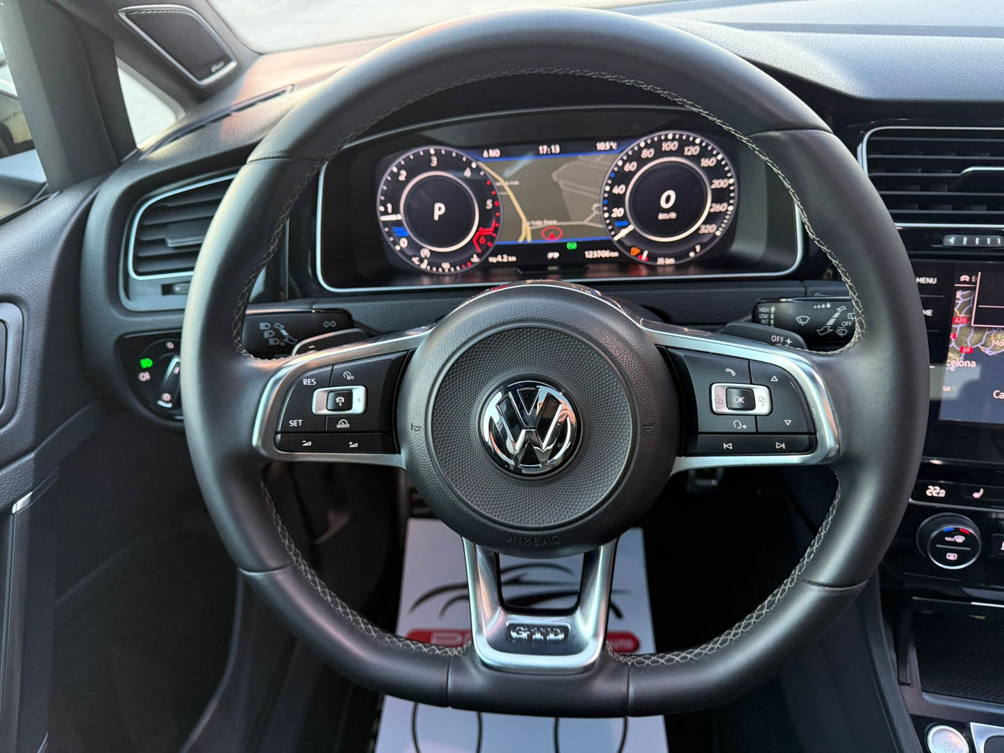 VOLKSWAGEN - GOLF GTD (2018 - km 125.000 - Diesel)
