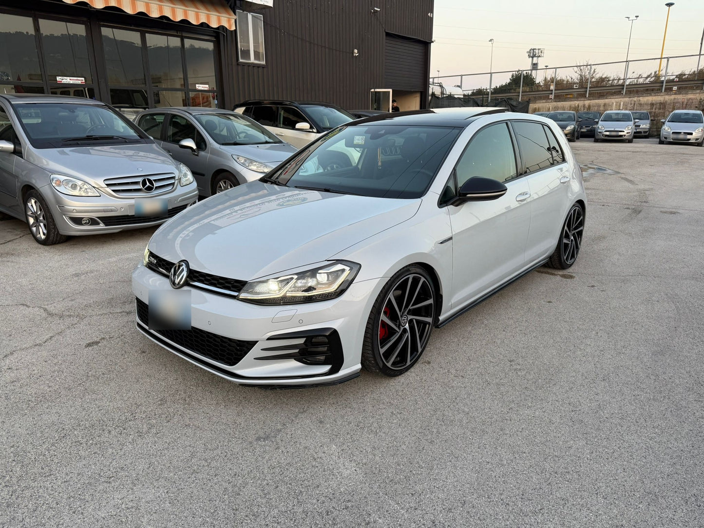 VOLKSWAGEN - GOLF GTD (2018 - km 125.000 - Diesel)