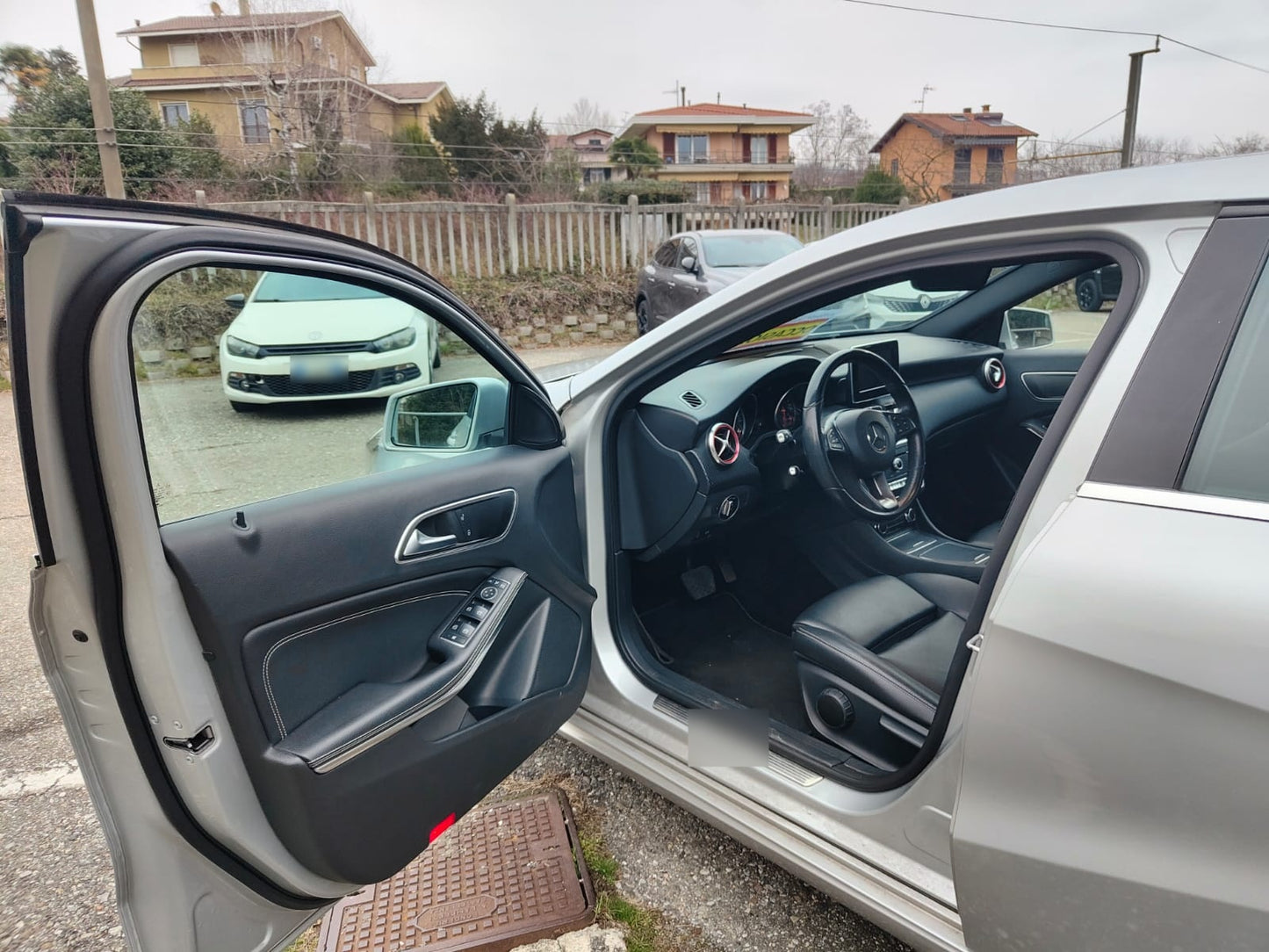 MERCEDES-BENZ - A 200 (2016 - km 101.000 - Benzina)