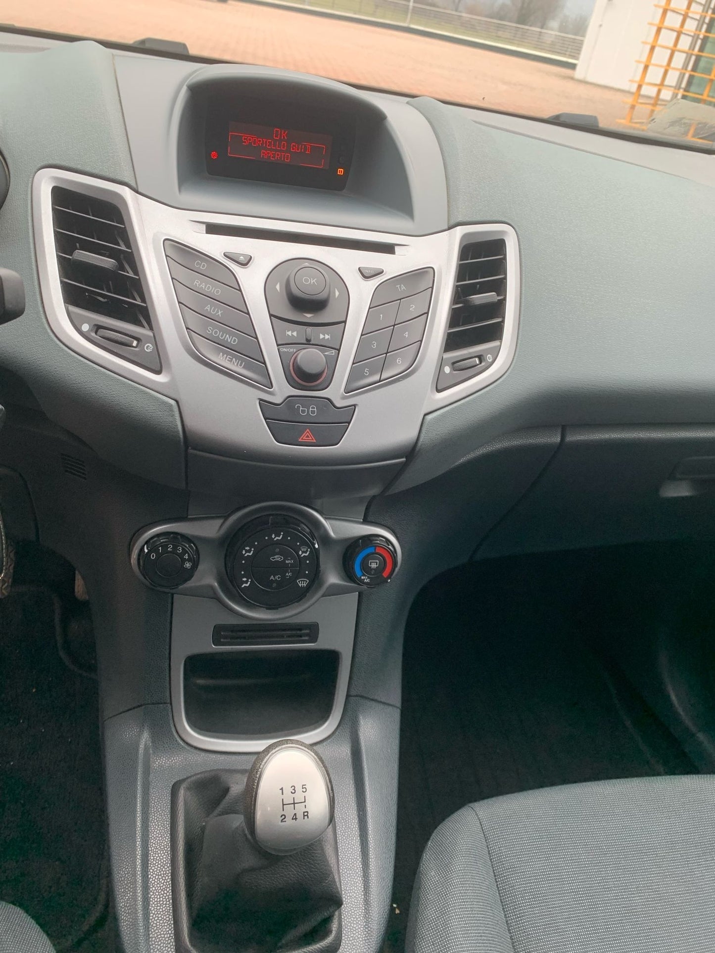 FORD - FIESTA (2010 - km 147.000 - Diesel)