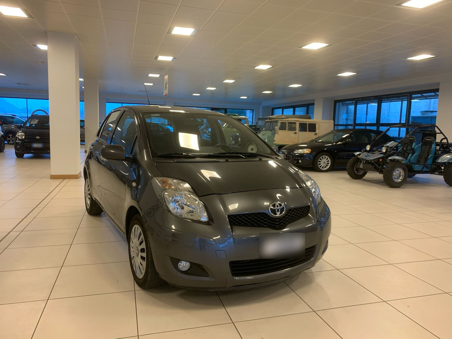 TOYOTA - YARIS (2011 - km 133.000 - Diesel)