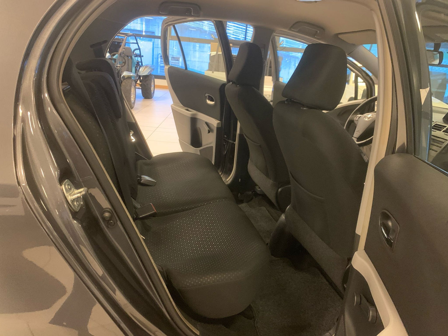 TOYOTA - YARIS (2011 - km 133.000 - Diesel)