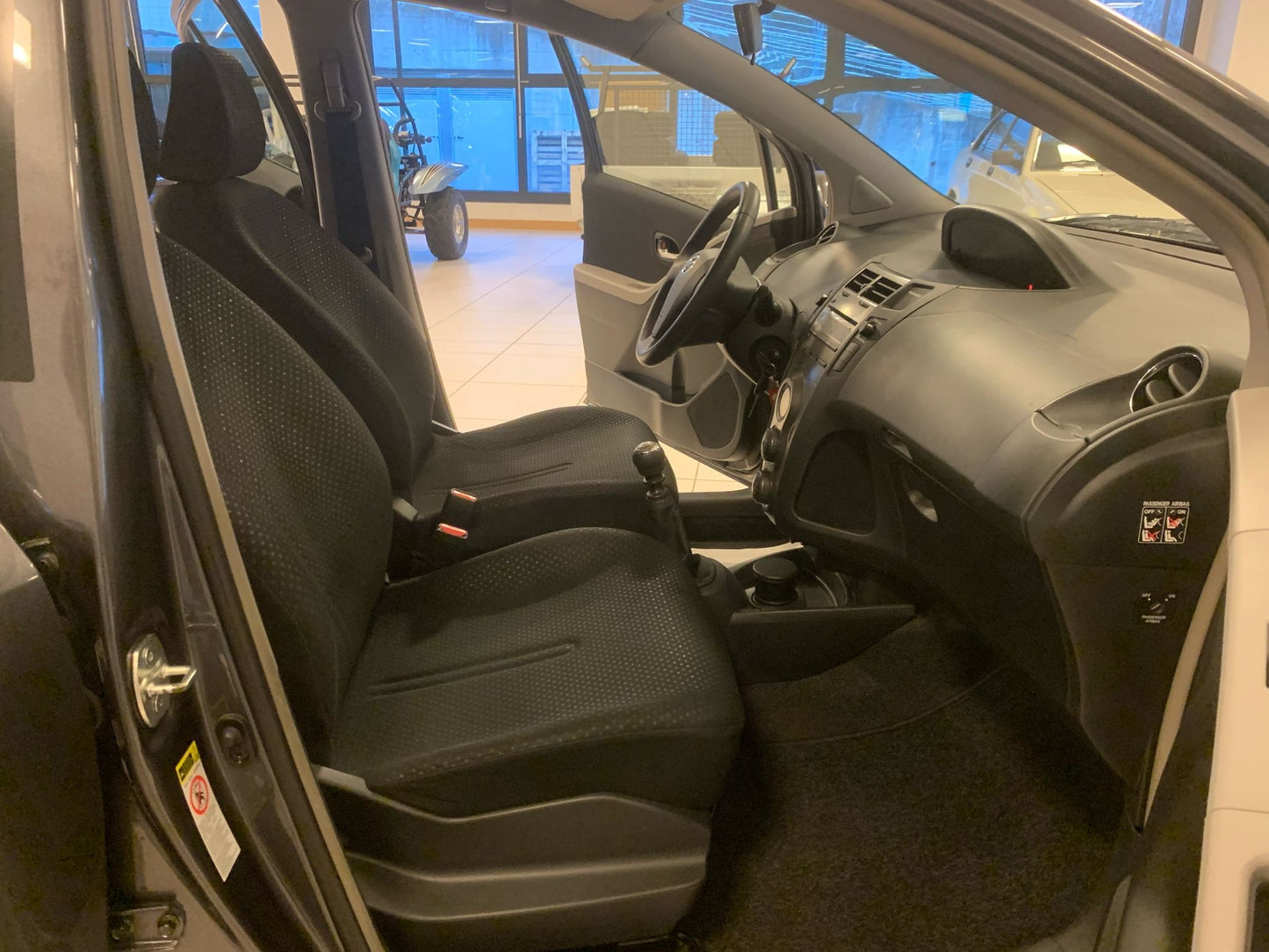 TOYOTA - YARIS (2011 - km 133.000 - Diesel)