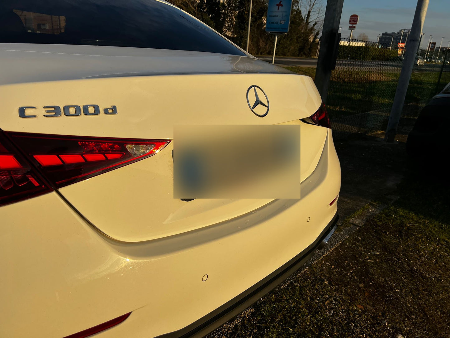 MERCEDES-BENZ - C 300 (2022 - km 39.000 - Ibrida)