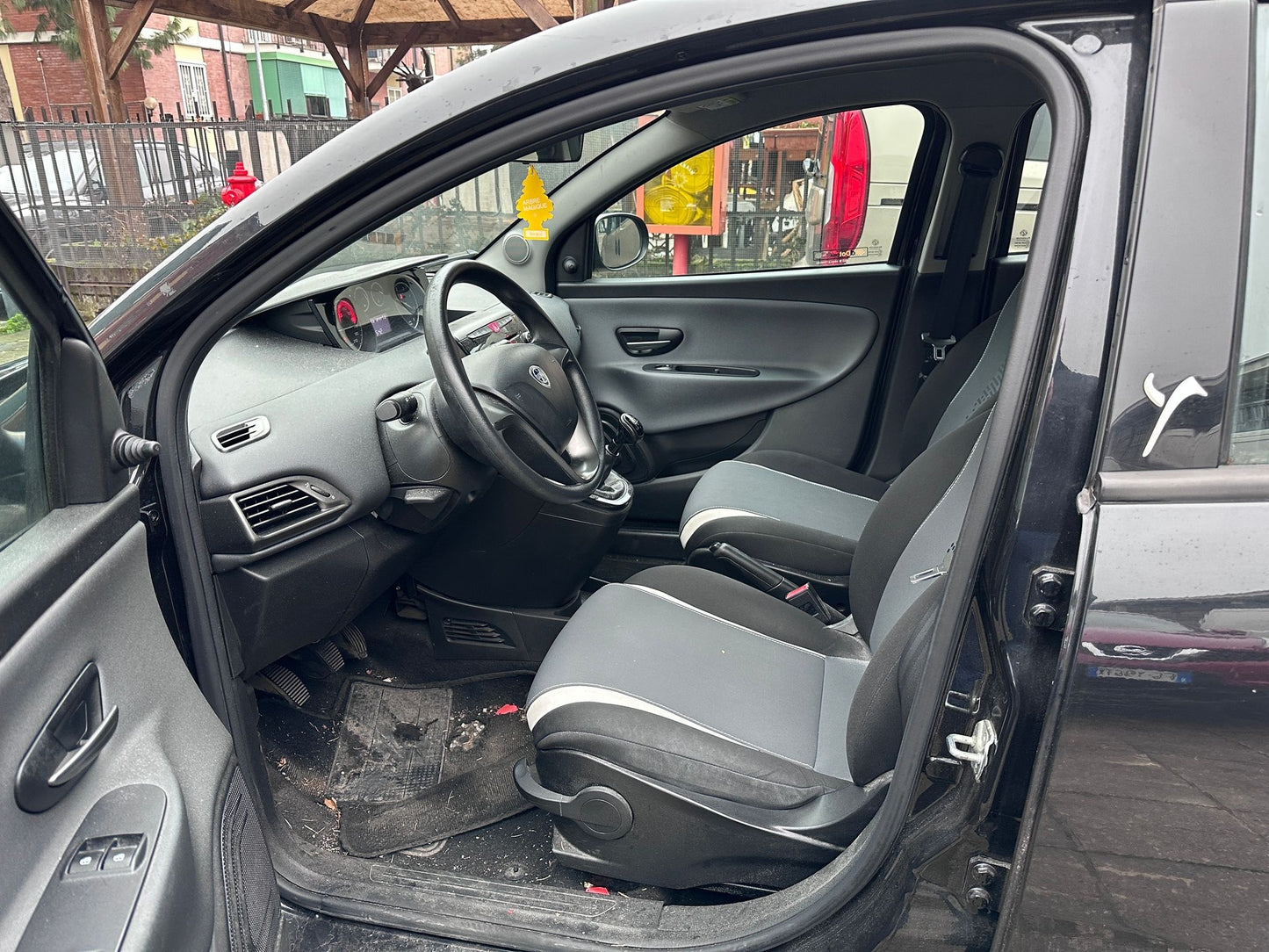 LANCIA - YPSILON (2015 - km 103.000 - Diesel)